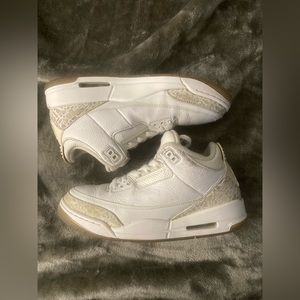 Nike air Jordan retro 3 “ triple white “